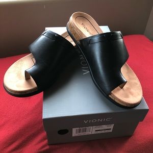 NWT Vionic Cindy Wedge Sandal
